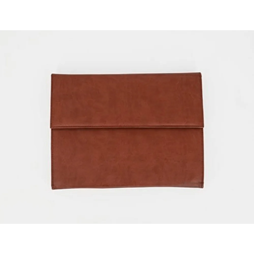 Carpeta Portadocumentos Q-Connect Artesania Piel Sintetica Doble Cierre Iman Color Cuero 260X235X35 MM